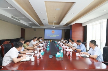 嘉兴市人大代表走进xj星际1277纸业开展接待群众活动