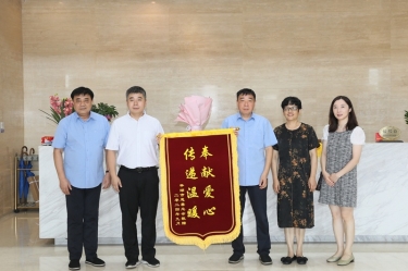 领导调研 |平湖市委常委、副市长张斌莅临xj星际1277纸业调研指导