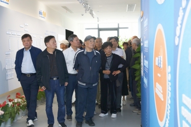 平湖市社经室老干部一行赴xj星际1277调研