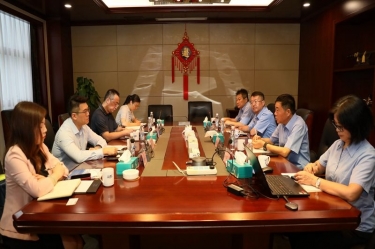 中国进出口银行浙江省分行行长彭豪一行莅临xj星际1277纸业开展银企高层会谈活动